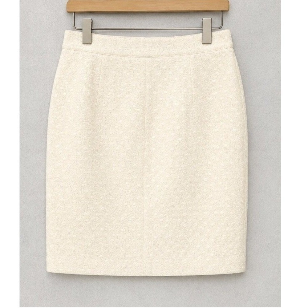Ann Taylor Petite Ivory Textured Dot Jacquard Pencil Skirt 10P Classic Office - Picture 3 of 7